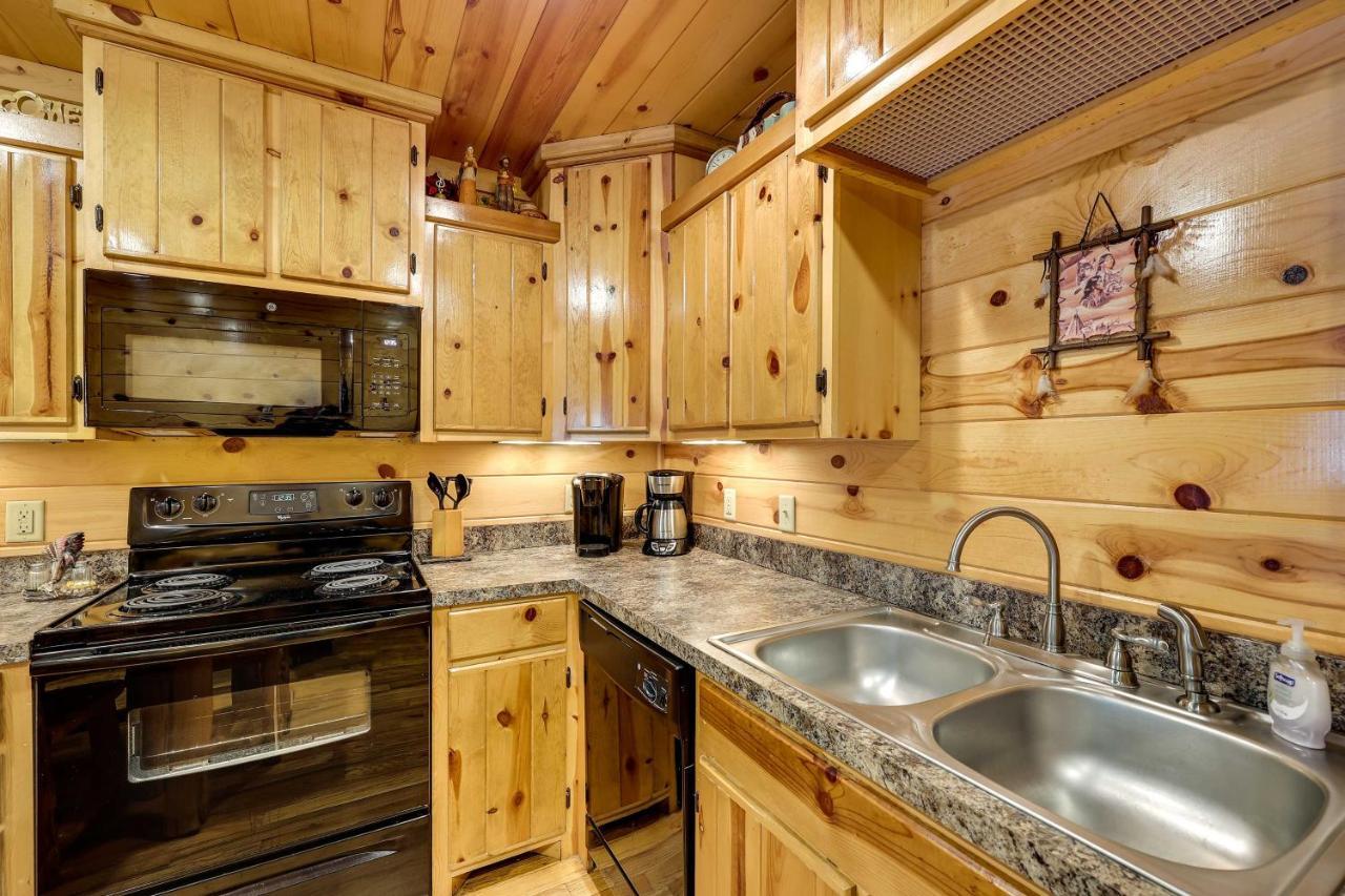 Broken Bow Rental Cabin With Hot Tub And Bar エクステリア 写真