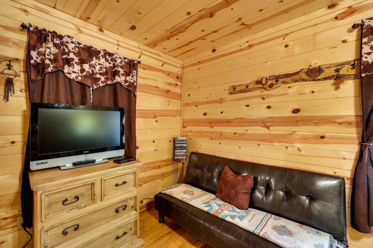 Broken Bow Rental Cabin With Hot Tub And Bar エクステリア 写真