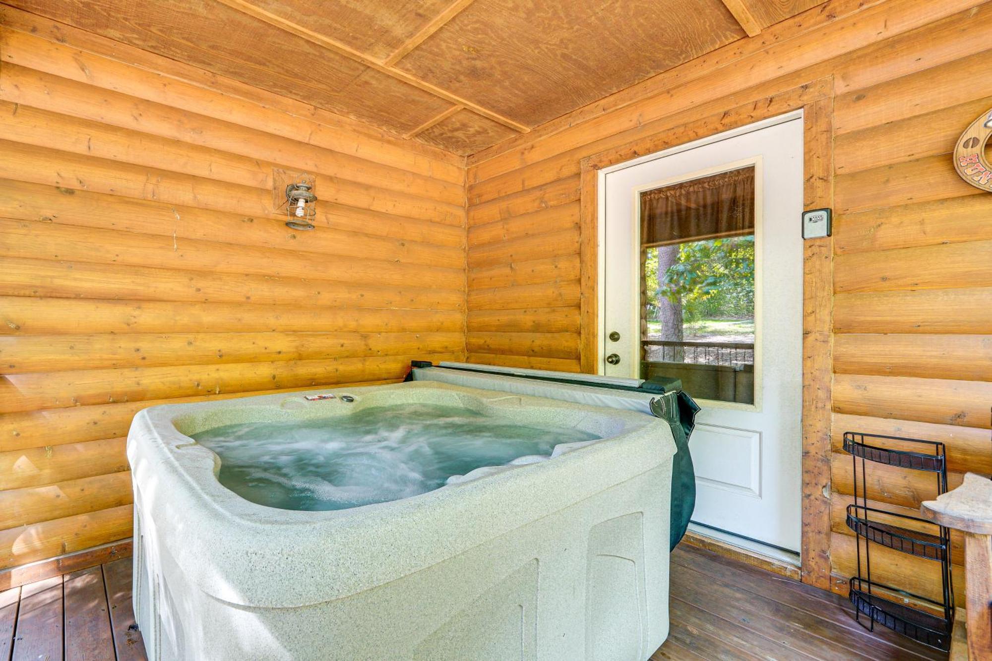 Broken Bow Rental Cabin With Hot Tub And Bar エクステリア 写真